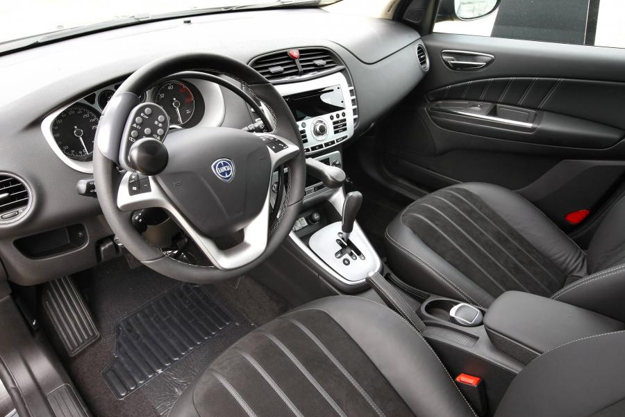 Lancia Delta 2008 года  (фото 9 из 94)